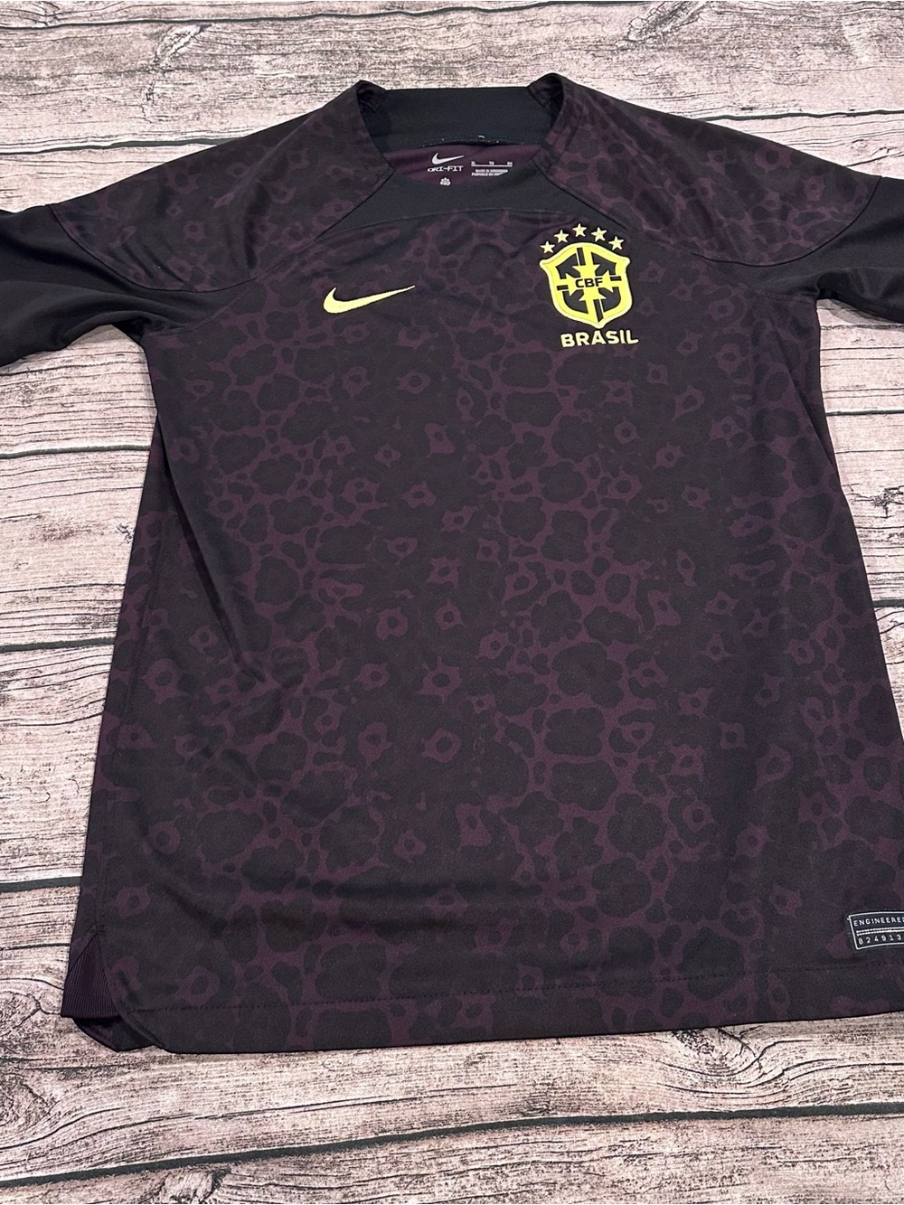 Nike Kids Brasil National Team Patterned Soccer Jersey Kids’ Size XL